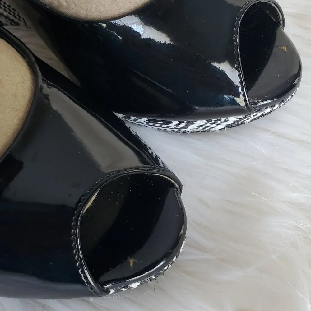 Audrey Brooke Black/White Espadrilles Peep Toe Wedge Sandals SZ 8